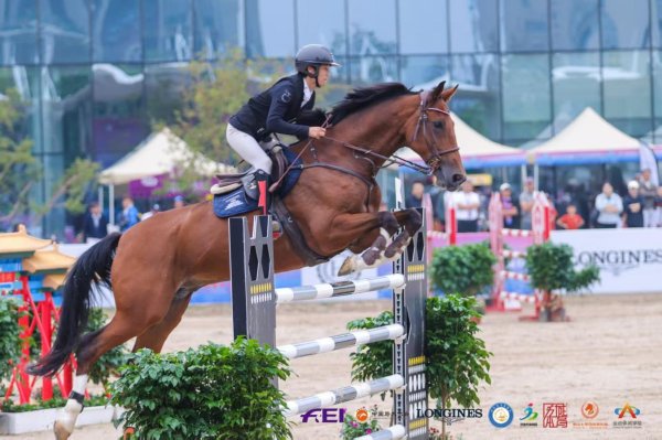 盟牛配资 泉在济南 一马当先| CSI**2025年国际马术场地障碍赛暨济南公开赛完美收官